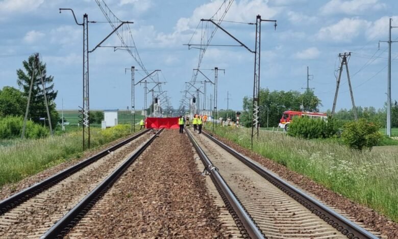 Tragedia na przejeździe kolejowym w Sośnicy/fot.Policja Podkarpacka