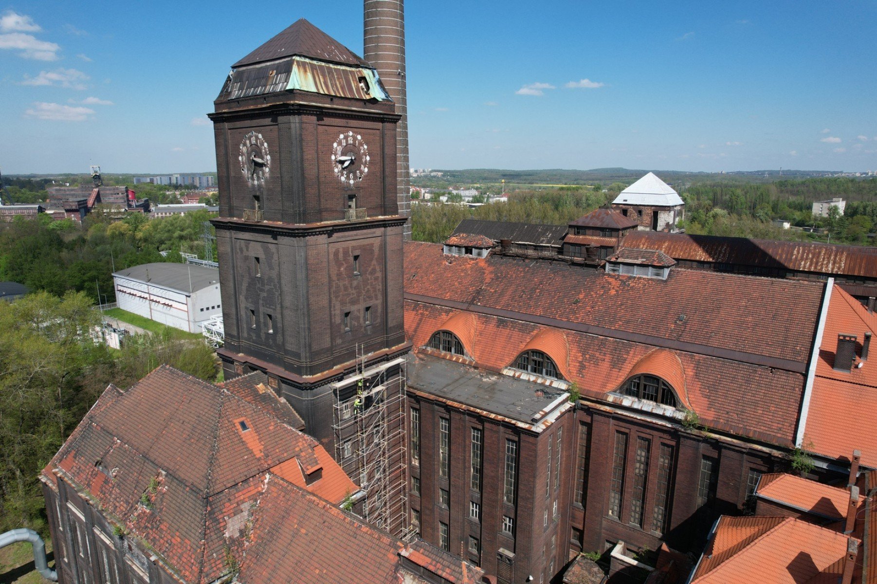 Rozpoczyna się remont wieży przy EC Szombierki. Fot. UM Bytom