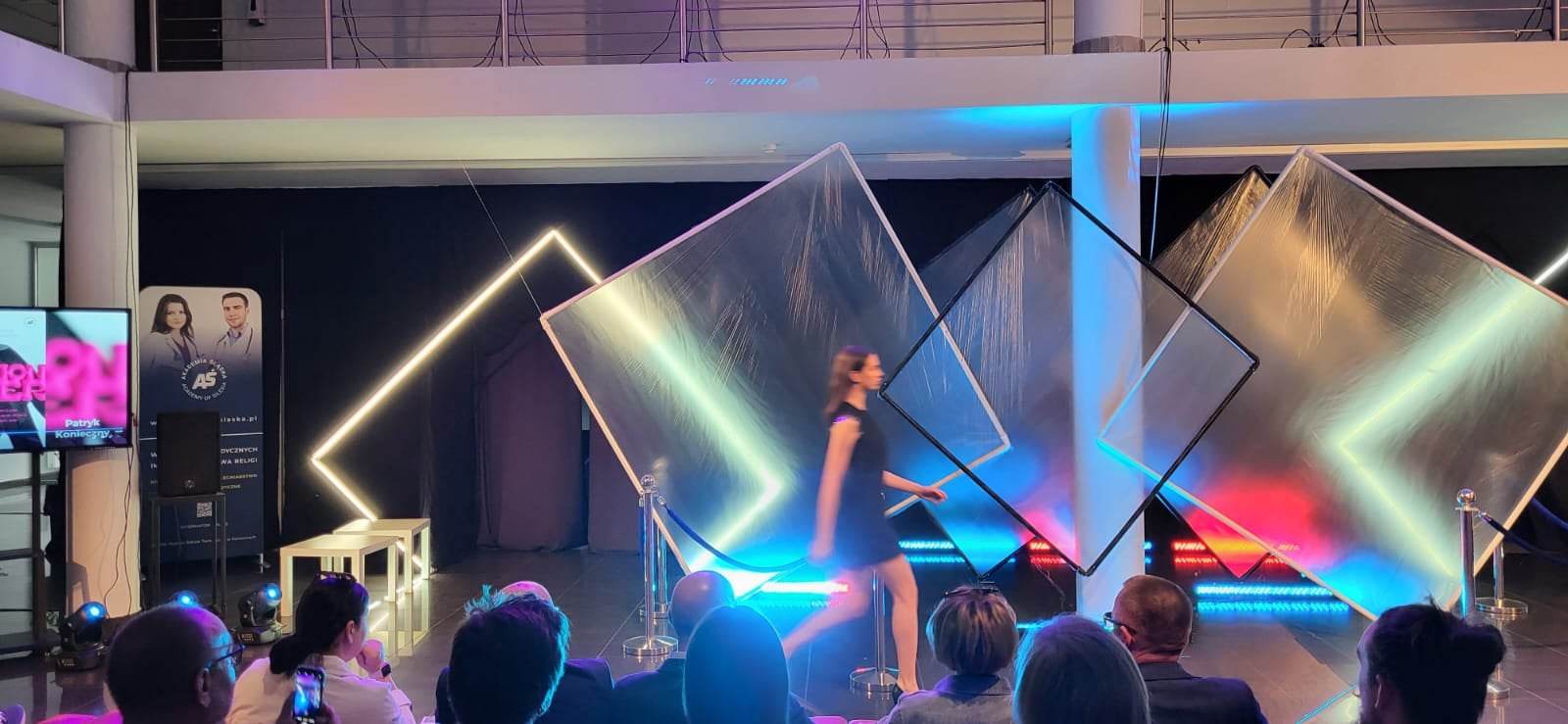 Pokaz mody Fashion Fever 2023 w Akademii Śląskiej