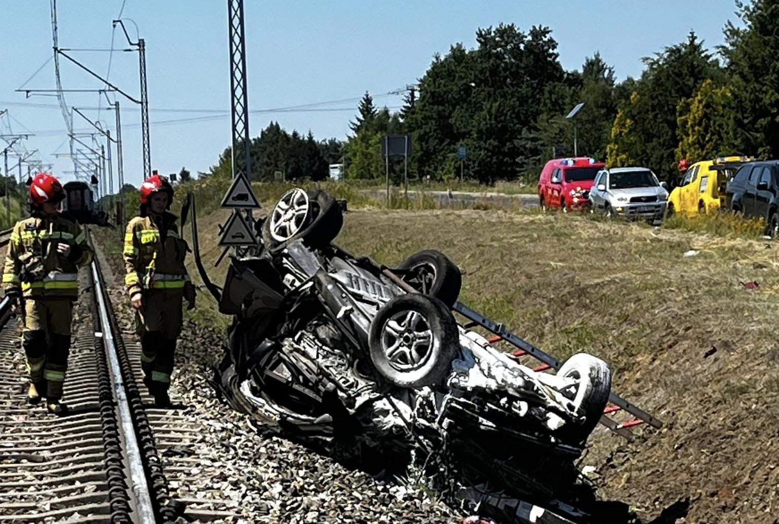 Koszmarny wypadek w Blachowni. Auto wjechało pod pociąg. Fot. Częstochowa Informacje Dzielnicowe - Official