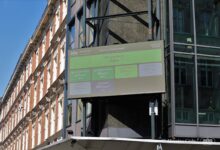 Eko tablica wróciła na budynek WFOŚiGW