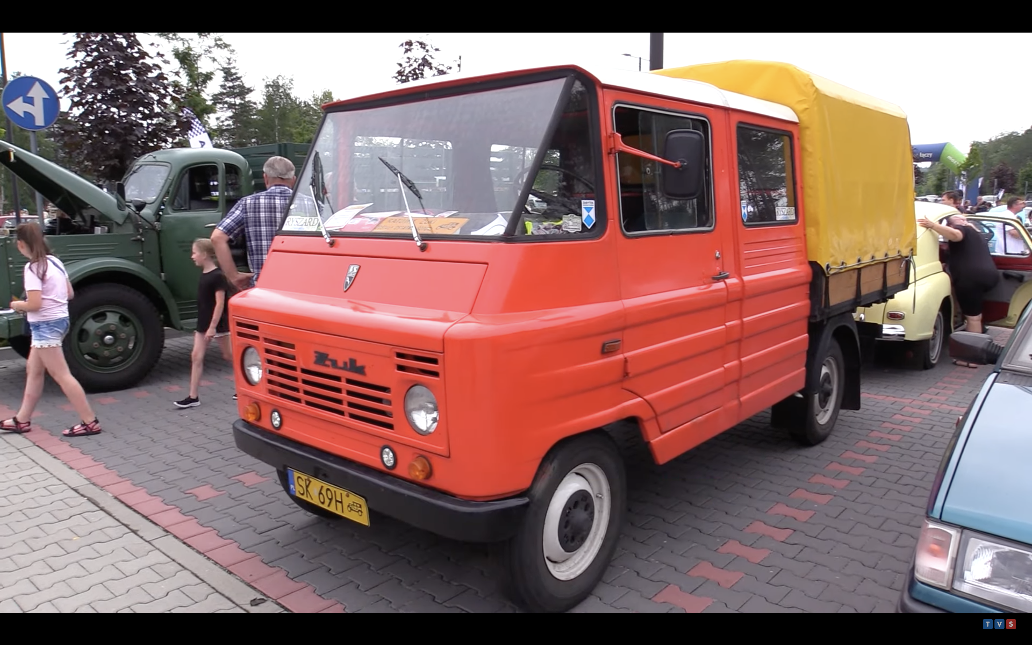 Międzynarodowy Zlot Pojazdów Zabytkowych w Sosnowcu. 