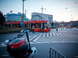 Pod prąd. Policyjna interwencja na trasie Rajdu Śląska