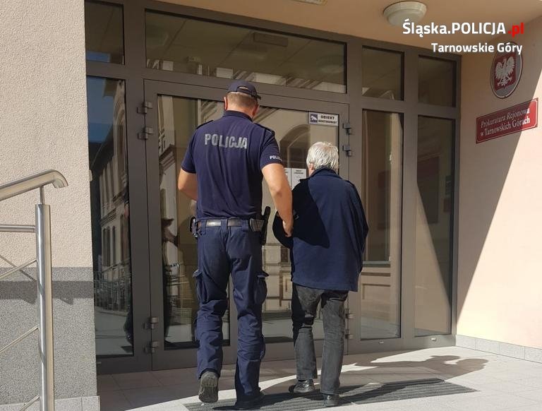 57-latek zaatakował siekierą swojego sąsiada.