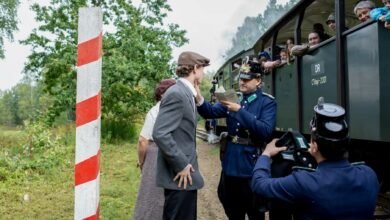 Inscenizacja ukazująca kontrolę na granicy polsko-niemieckiej. [fo. Hubert Klimek / UM w Bytomiu]