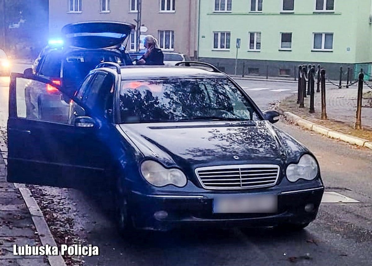 Ukradł mercedesa i zasnął. Sam wystawił się policjantom/fot.Policja Lubuska