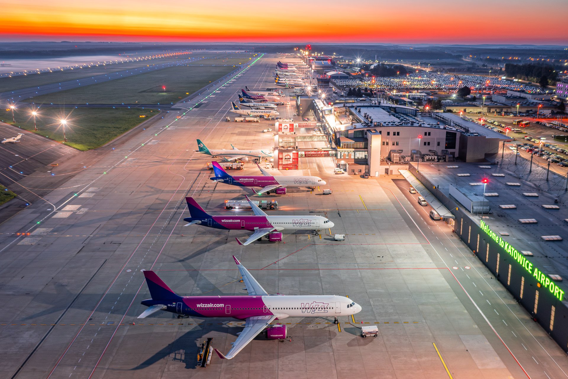 Katowice Airport: Na lotnisku wyrobisz paszport tymczasowy/fot.Katowice Airport