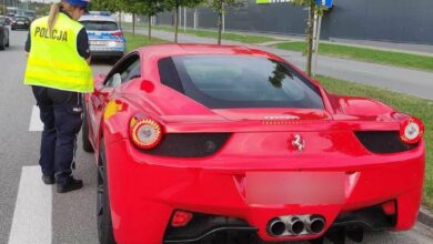 Szaleńcza jazda kierowcy ferrari w Częstochowie. Fot. Policja Śląska