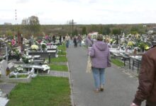 Śląskie: Wtorkowy szał na cmentarzach