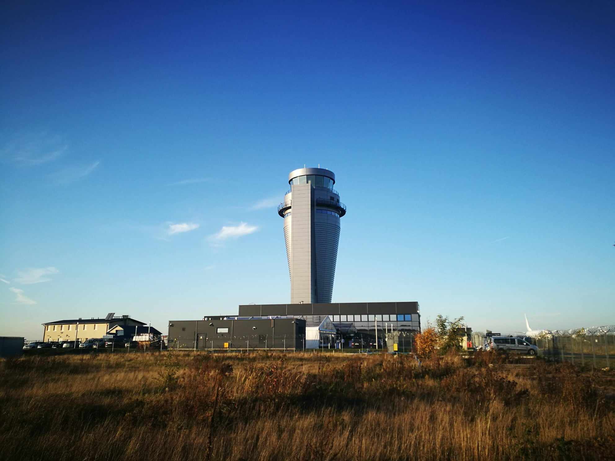 wieża kontroli lotów w Pyrzowicach