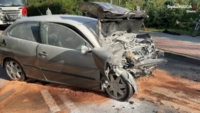 Gliwice: Osobówka i tir. Czołówka na Perseusza/fot.Śląska Policja