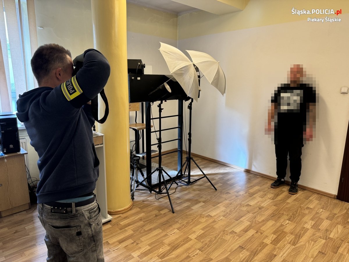 Zniszczyli zabytkowy schron w Piekarach Śląskich. Grozi im 8 lat więzienia/fot.Śląska Policja