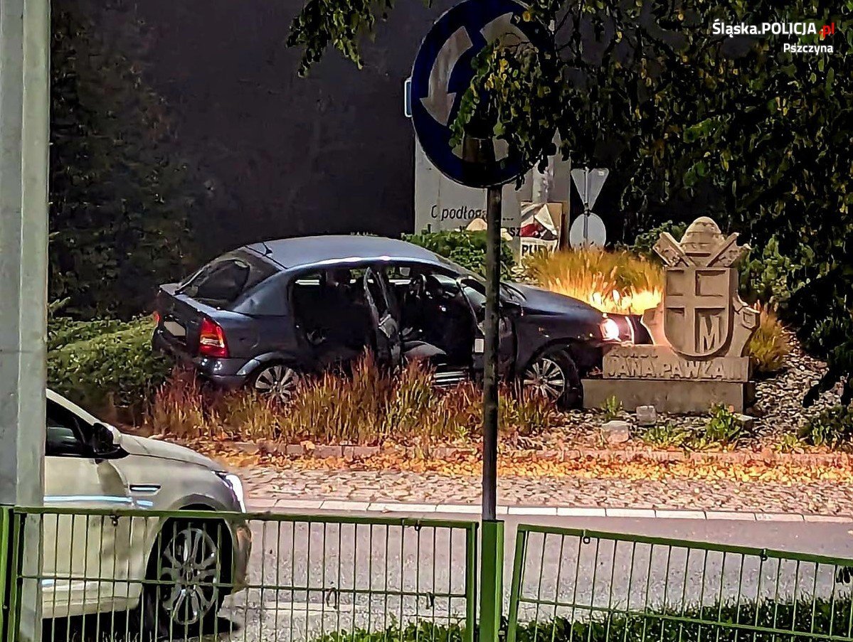 Pszczyna: Zaparkował na rondzie i uciekł. Gruzin miał wiele za uszami/fot.Śląska Policja