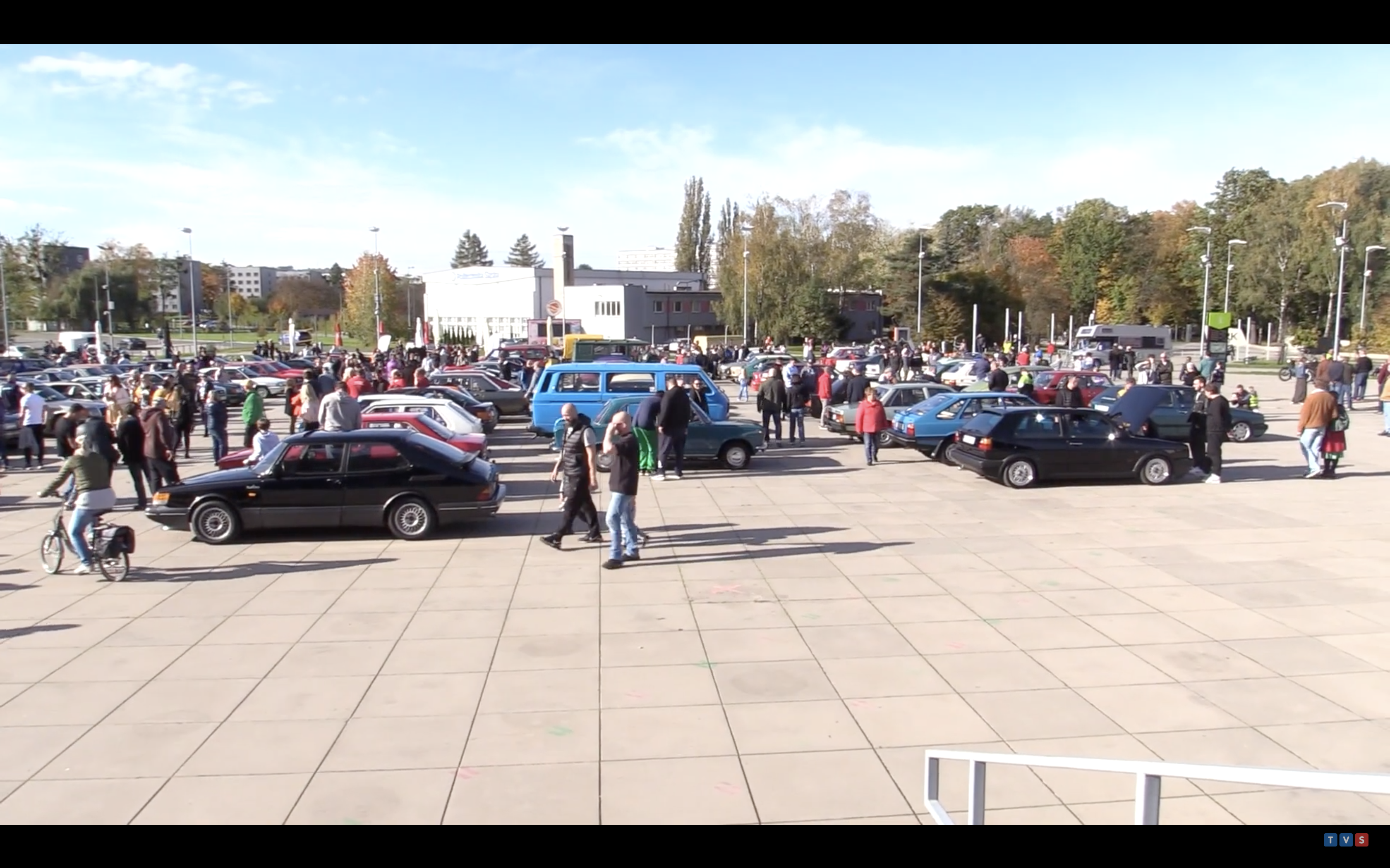 Klasyki po raz ostatni w tym sezonie zjechały pod Arenę w Gliwicach. Wśród nich dwa pojazdy, którymi jeździła kiedyś elita.