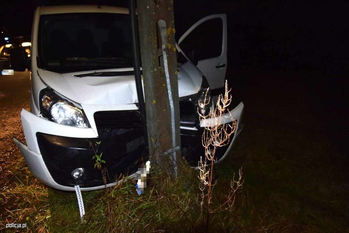 Zgwałcił i uciekł. Rozbił się na słupie/fot.policja.pl