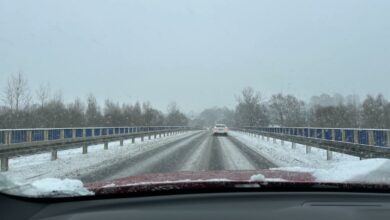 3 tysiące złotych mandatu za śnieg na aucie/fot.Skarżyńska