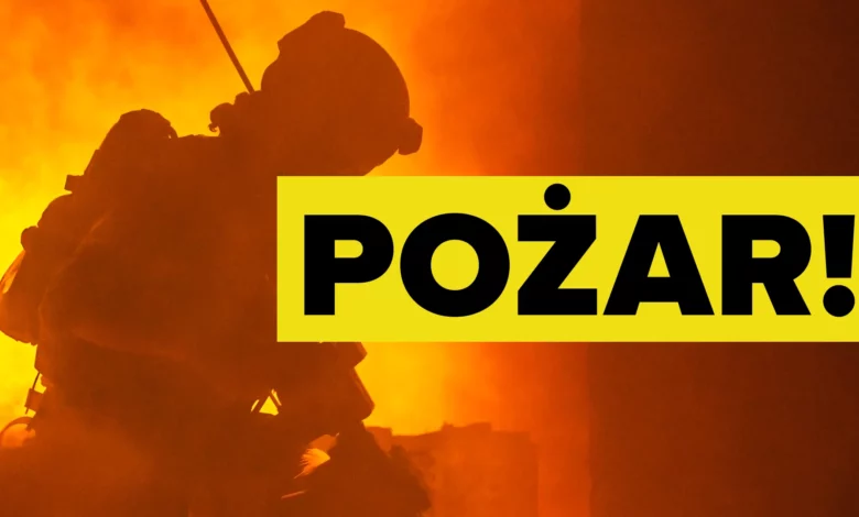 Pożar w Dąbrowie Górniczej. Cztery osoby w szpitalu