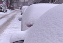 Śnieg paraliżuje drogi. Zobaczcie wideo