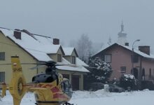 Poród w domu w Lędzinach. Lądował śmigłowiec LPR/fot.112 Tychy - Tyskie Służby Ratownicze