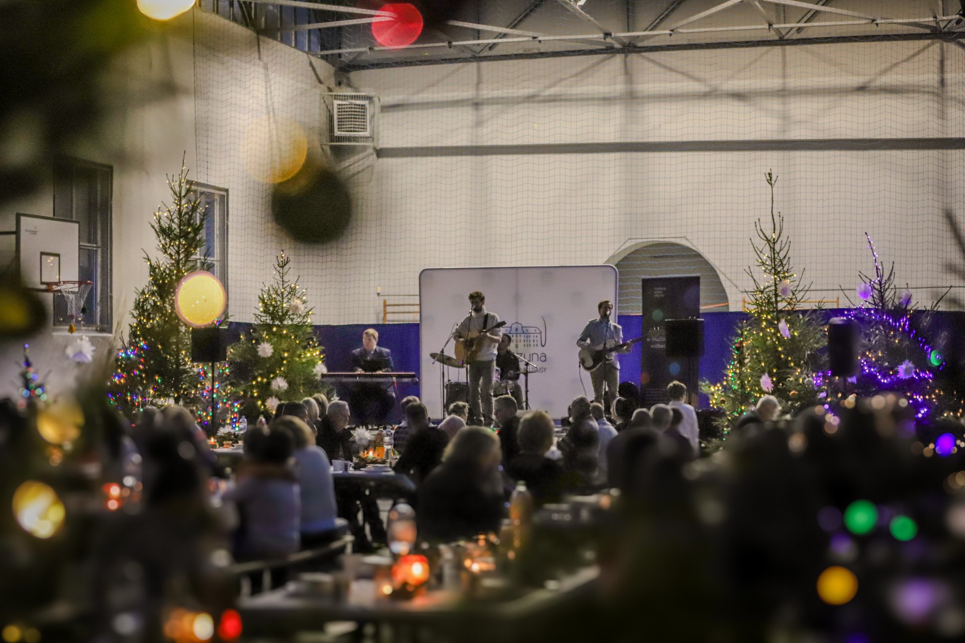 Wigilia dla Samotnych w Pszczynie. Przybyło 200 osób/fot.pszczyna.pl