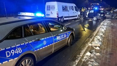 Czołowe zderzenie busa i osobówek. Kierowca opla był kompletnie pijany/fot.Policja Lubelska