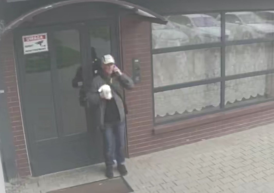 Katowice: Ktoś rozpoznaje "policjanta" ze zdjęcia? Chodzi o prawie 90 tys. złotych/fot.Śląska Policja