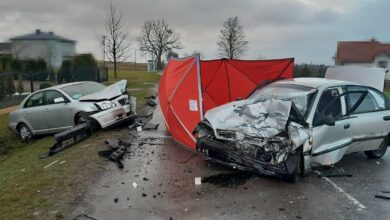 Wyprzedzanie zakończone śmiercią. Kierowca daewoo zginął na miejscu/fot.Policja Lubelska