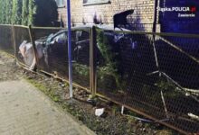 20-latek uciekał przed policją. Rozbił samochód. Fot. Policja Śląska