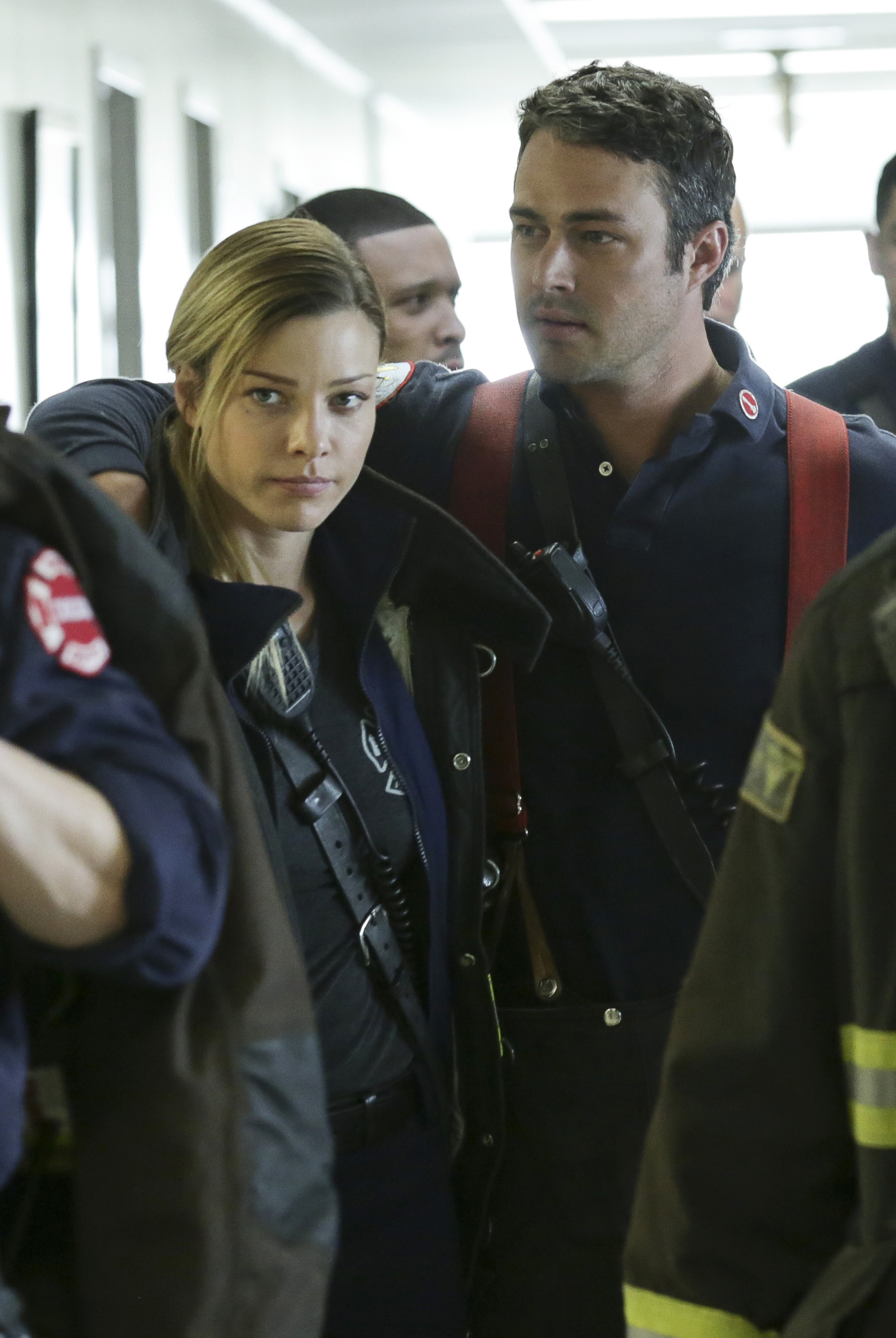 Kulisy życia i śmierci: Chicago Fire – serial, który rozpala emocje