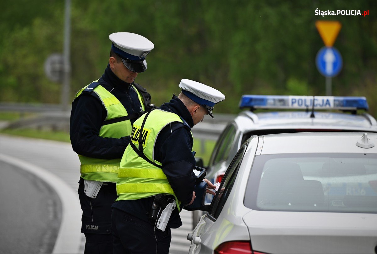 3 ofiary śmiertelne, 20 rannych. Święta na śląskich drogach/fot.Śląska Policja/fb