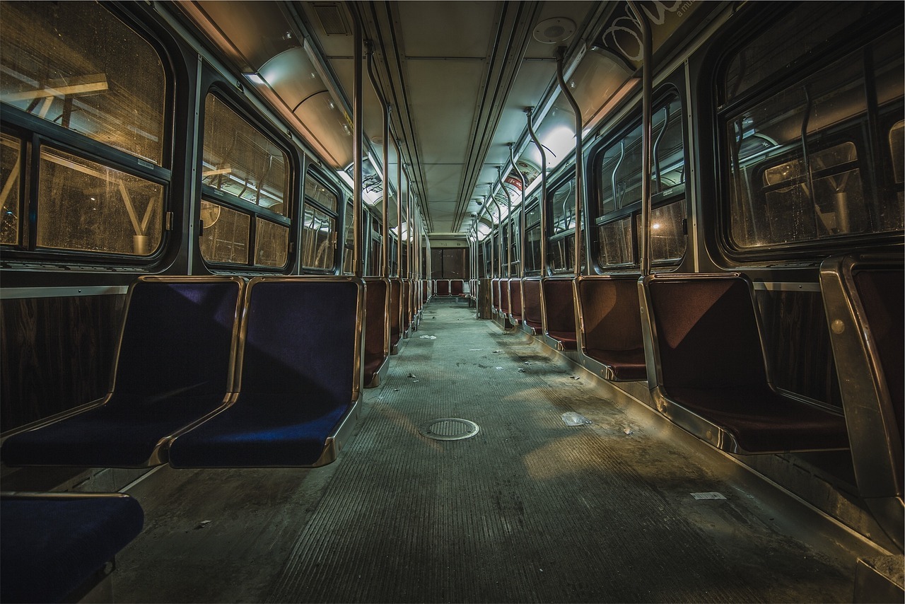 Ruda Śląska: Pijana babcia zostawiła wnuczkę w autobusie/fot.pixabay.com
