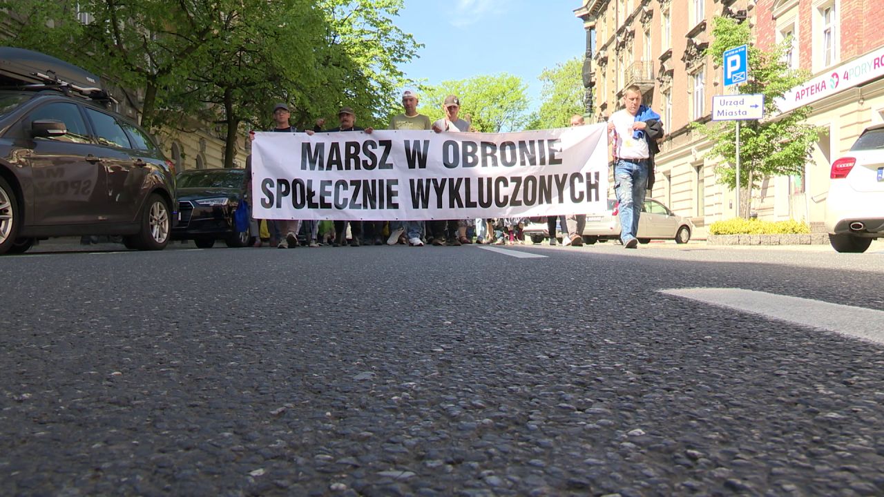Marsz przeciwko wykluczeniu społecznemu i bezdomności w Katowicach