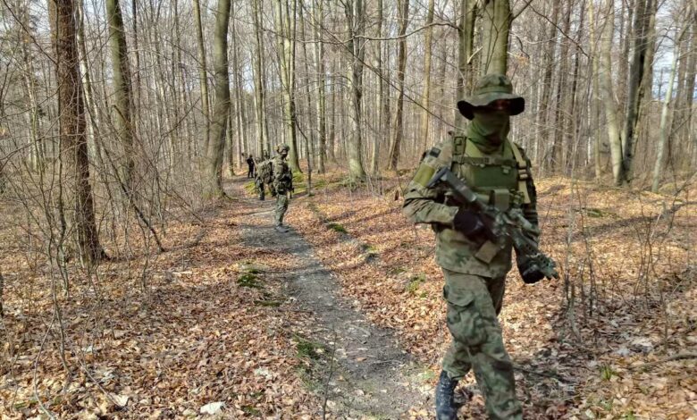 Akcje wojskowe w lesie w Bielsku. To tylko ćwiczenia. Fot. Policja Bielsko-Biała