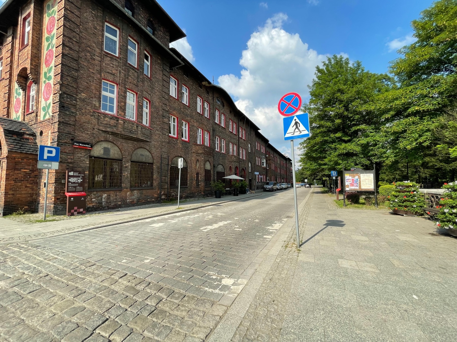 Rusza remont na Placu Wyzwolenia w Katowicach. Fot. KAW