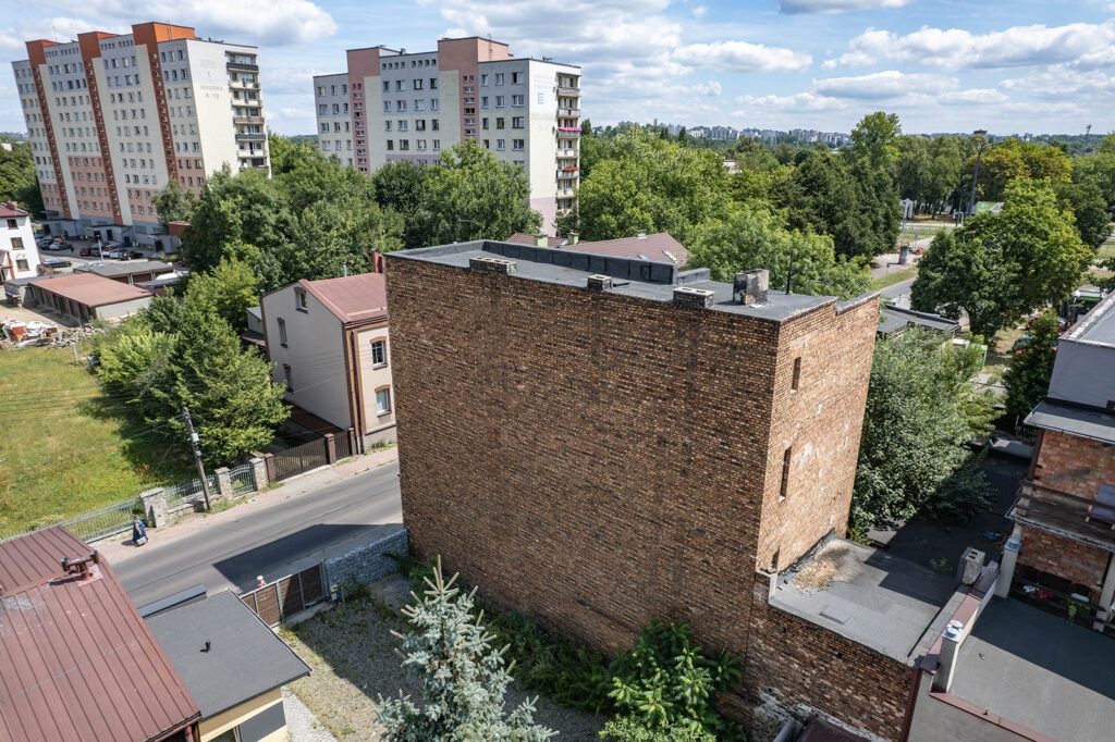 Skarbówka z Sosnowca licytuje kamienicę i halę. KAS Śląsk