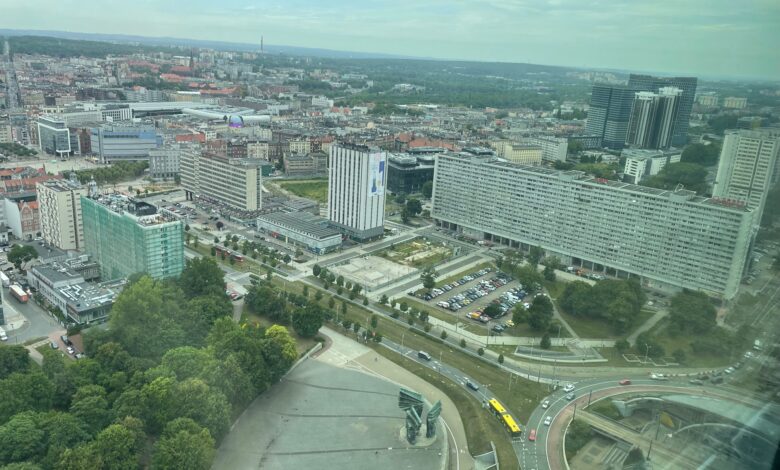 Katowice, widok z 30. piętra wieżowca KTW