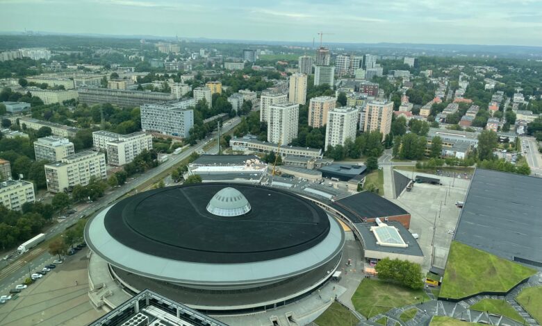 Katowice, widok z 30. piętra wieżowca KTW