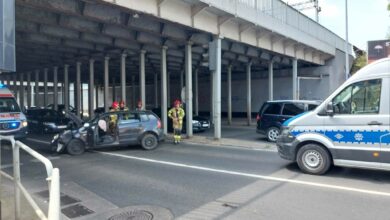 Katowice: Uderzył w wiadukt. Ogromny korek/fot.Łukasz Kądziołka