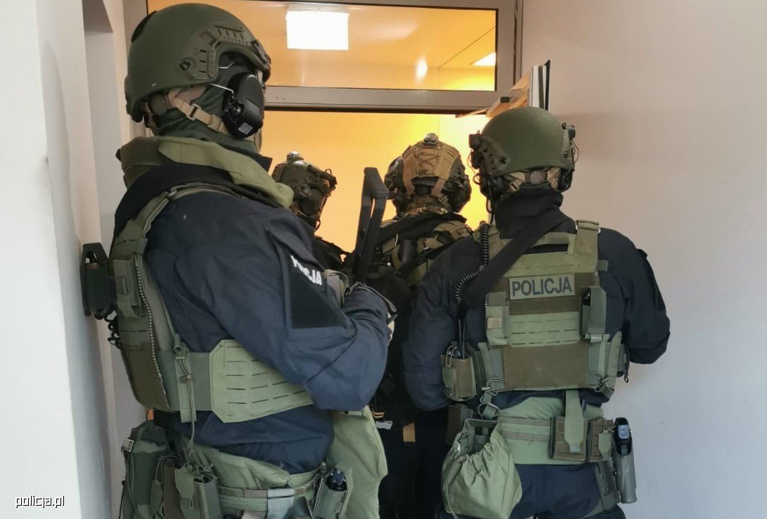 Gliwice: Kontrterroryści w akcji. Dramat na Osiedlu Sikornik/fot.policja.pl
