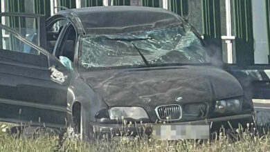 Ukradli bmw i je rozbili. Teraz szuka ich policja. Fot. KPP Tarnowskie Góry