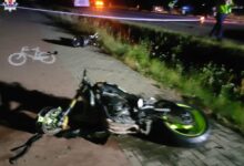 Zaczepił o kię, uderzył w mercedesa. Motocyklista nie żyje/fot.Policja Lubelska