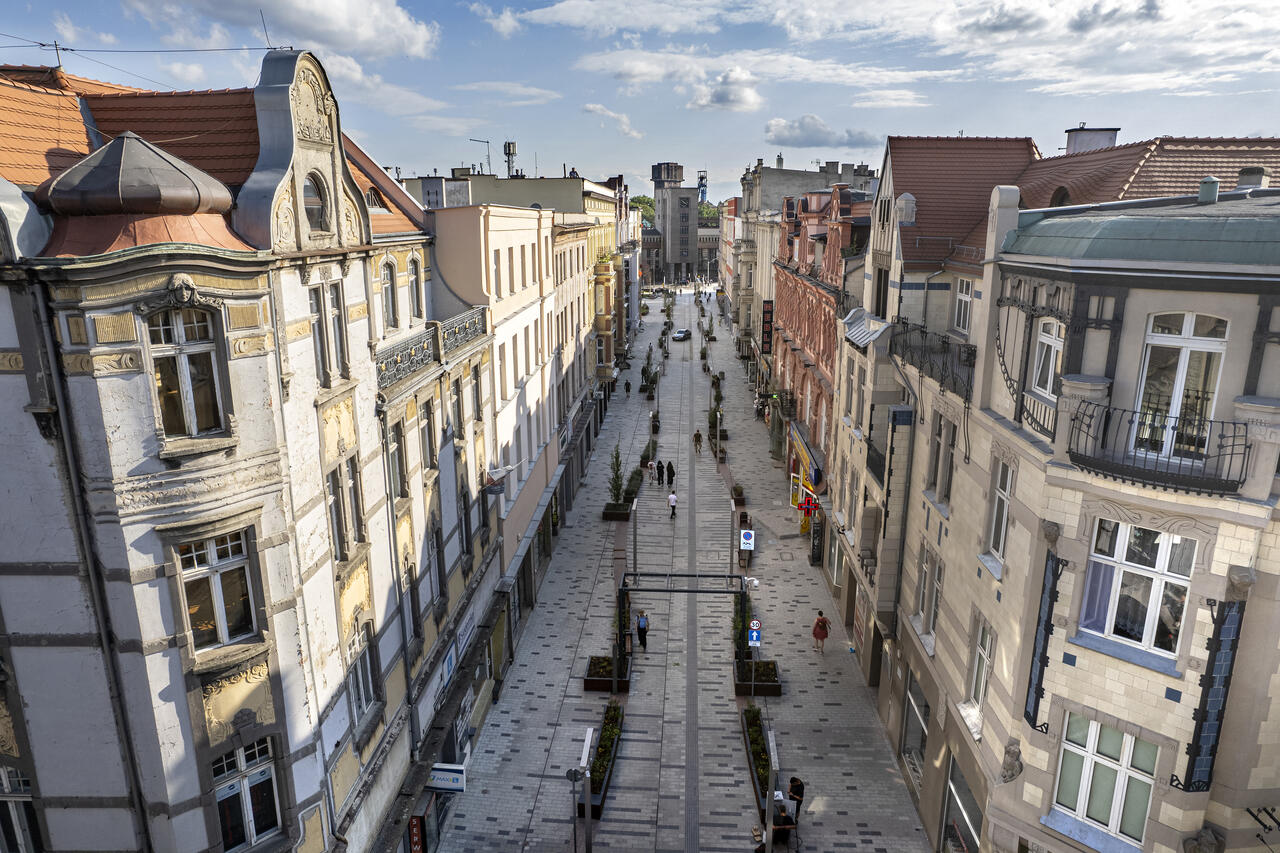 Najlepsza Przestrzeń Publiczna Województwa Śląskiego 2024. Można głosować/fot. ul. Dworcowa w Bytomiu/UM Bytom