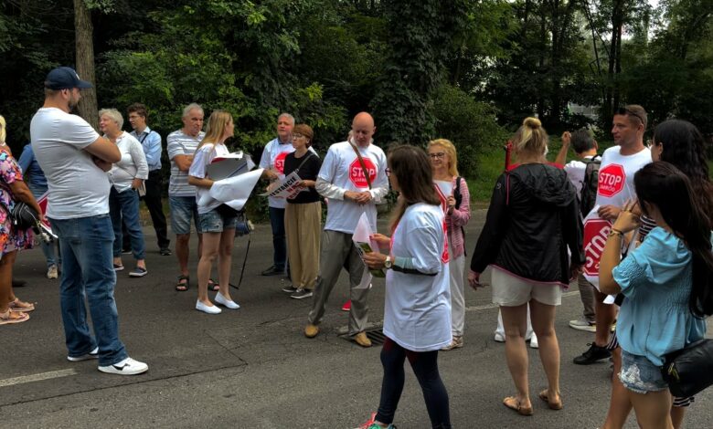 Protest pod siedzibą MPGK w Katowicach