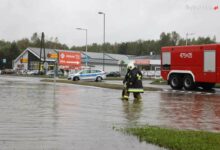 Intensywne opady. Zamknięte drogi w woj. śląskim/fot.śląska policja