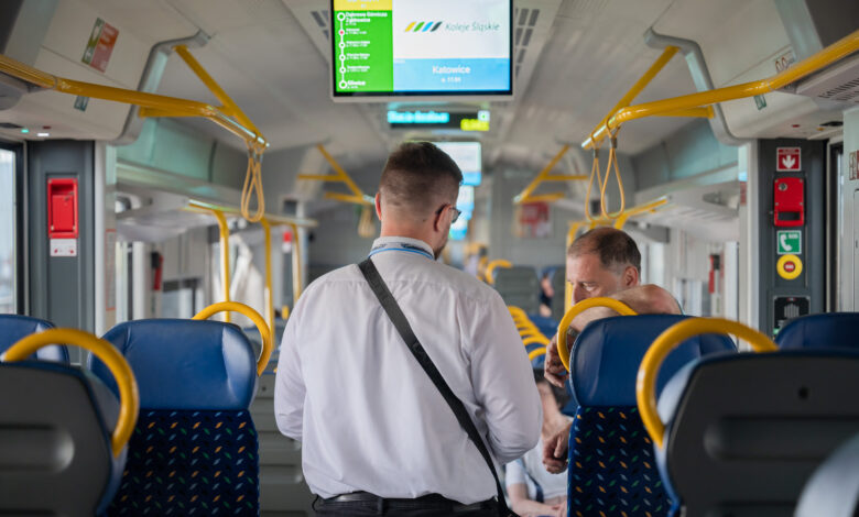 Autobusem i tramwajem z biletem Kolei Śląskich/fot.Koleje Śląskie