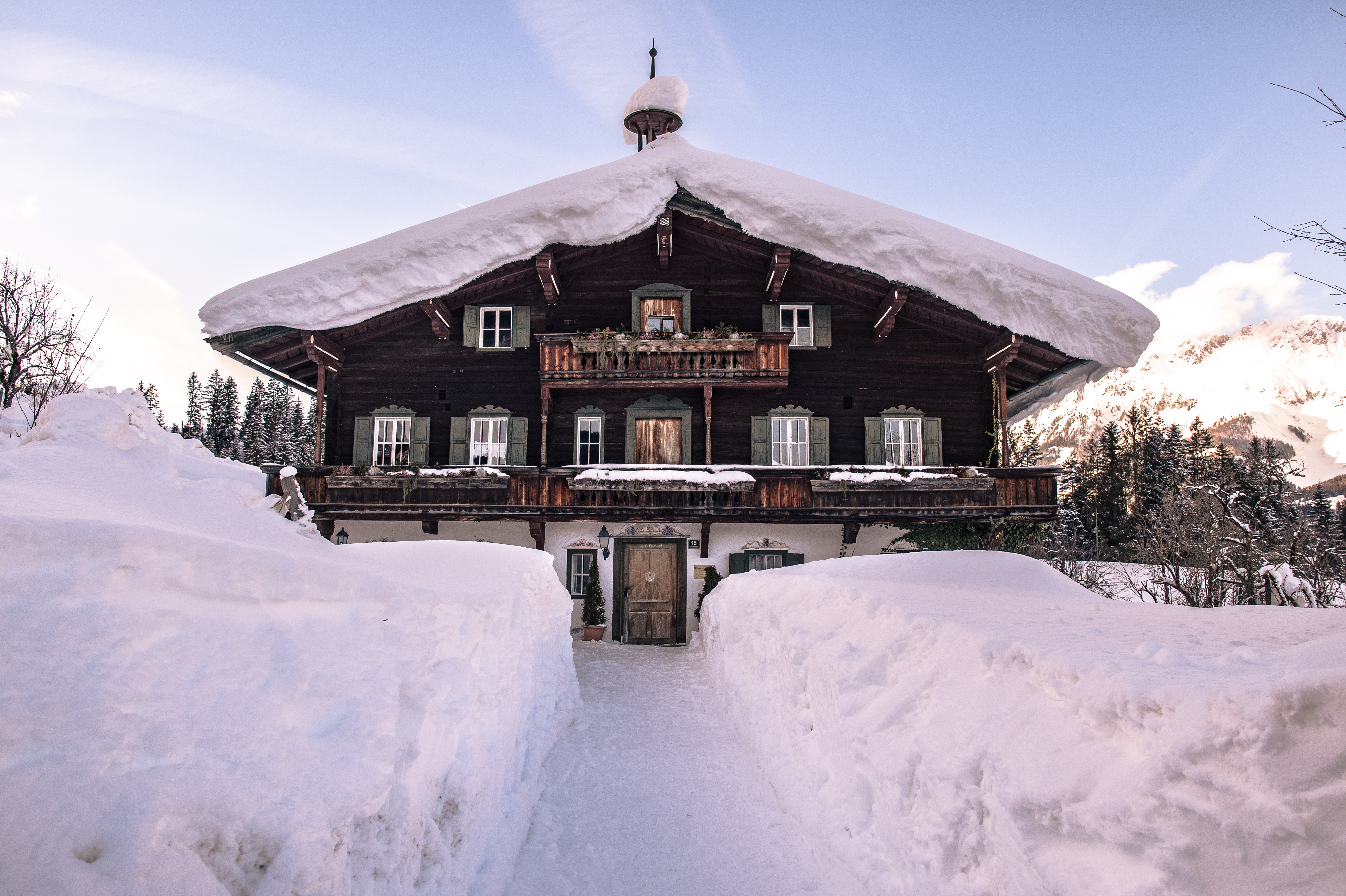 Podążaj Szlakiem Górskiego Lekarza – Odkryj Miejsca z Serialu w Tyrolu!