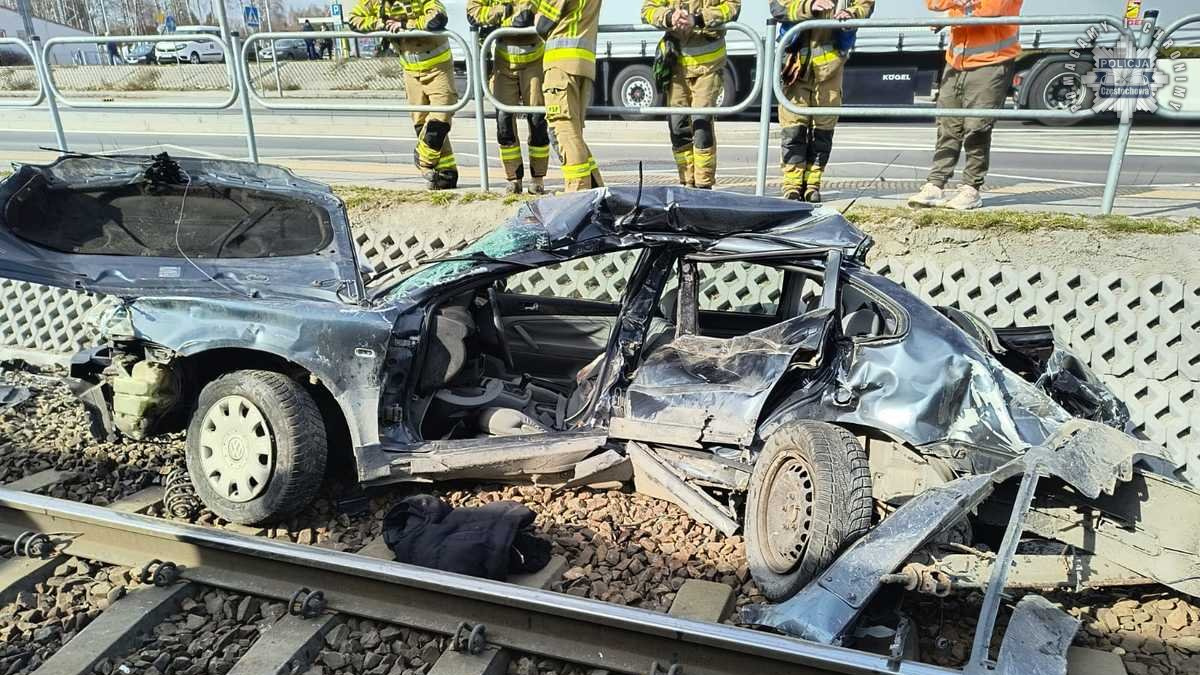 wypadek na przejeździe kolejowym w Częstochowie