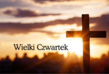 Wielki Czwartek Krzyż na tle zachodzącego słońca