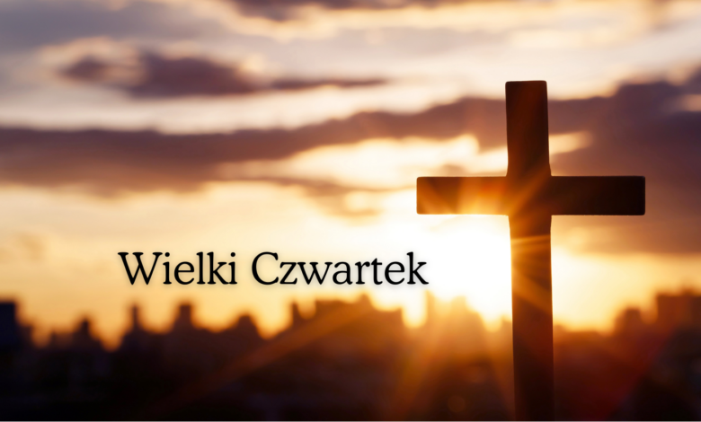 Wielki Czwartek Krzyż na tle zachodzącego słońca