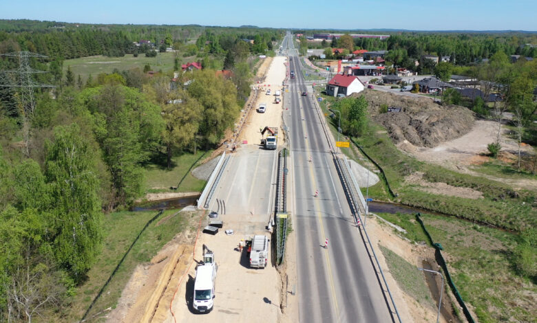 przebudowa gierkówki, jeden pas dwupasmowej drogi w remoncie
